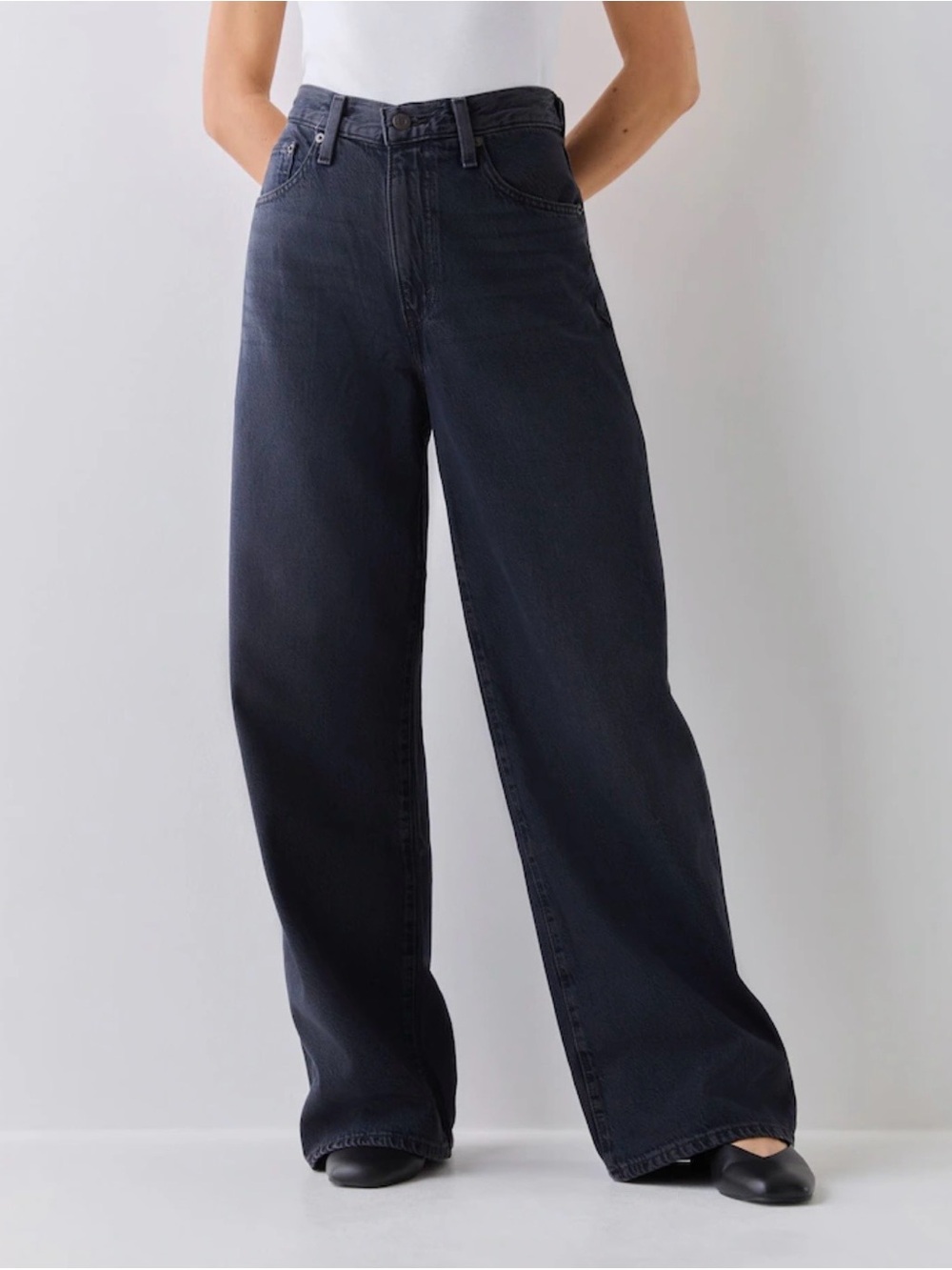 Levi’s Cinch Wide Leg - 27 x 32 - Dark Humour Wash